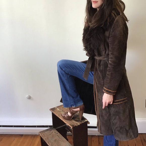 Vintage (Rare) Brown Suede 3/4 Length Faux Fur-Lined Coat - Picture 2 of 8